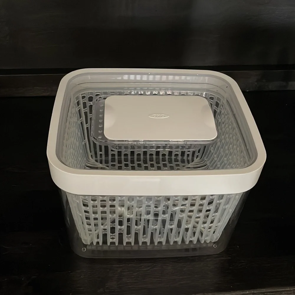 OXO produce keeper w/charcoal sachet (not included)